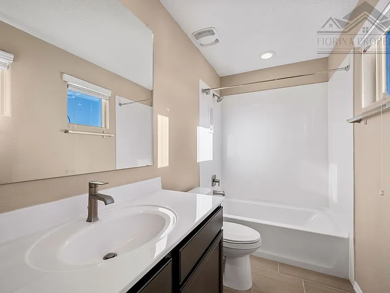 4650 Rail Runner Rd — Photo 22