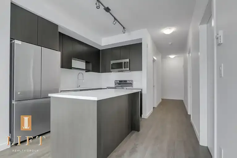 15735 85th Ave #507 — Photo 3
