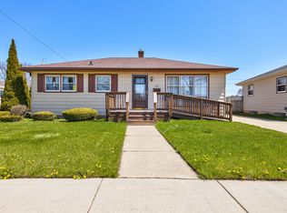 1919 Jupiter Ave, Racine, WI 53404