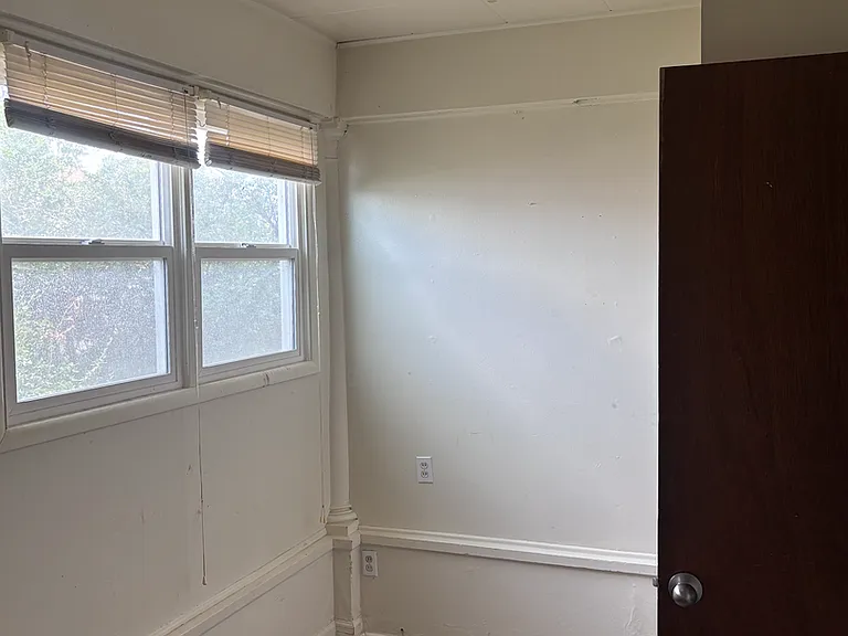 241 N Hayes Ave — Photo 24