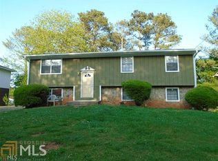 2347 Cherokee Valley Cir, Lithonia, GA 30058