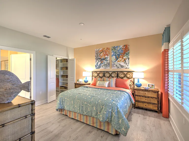 The Floridian Club of Sarasota - An Active Adult Community — Photo 15