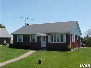 552 Mountain View Ave, Nazareth, PA 18064