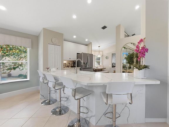 5th image of 7170 Falls Road E