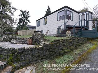 11028 17th Ave SW, Seattle, WA 98146