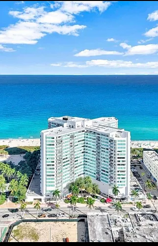 7135 Collins Ave #1033 Photo 1