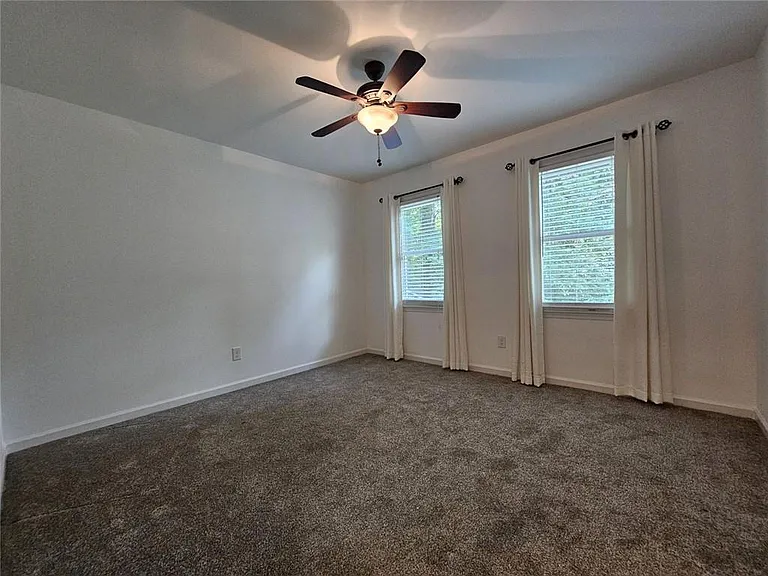 290 Oakmere Dr — Photo 19