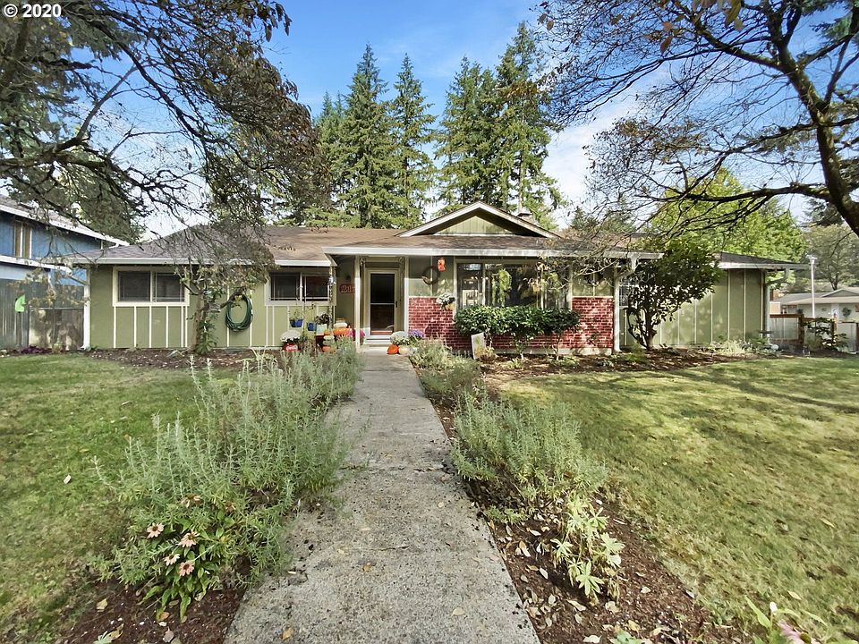 1st image of 217 NE Hearthwood Blvd