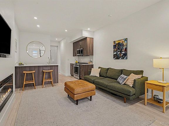3rd image of 4392 Zenobia Street