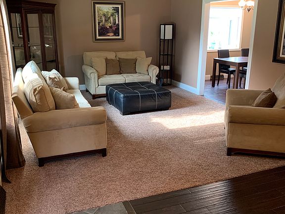 2nd image of 5813 Redwood Ct