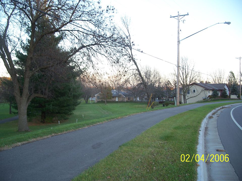1101 Woodley St. E.