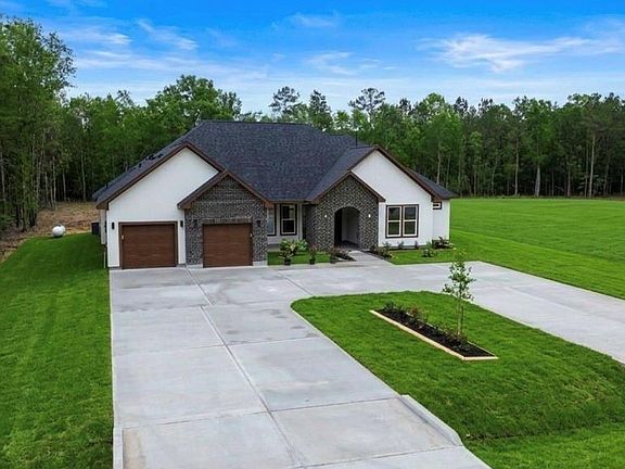 2nd image of 1324 Road 6604