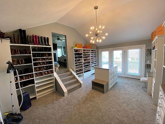 3rd image of 1562 Pinnacle Club Dr