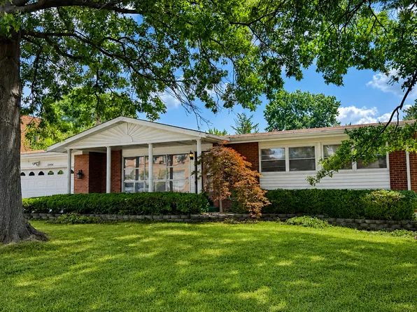 2366 Brown Rd, Saint Louis, MO 63114