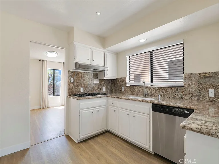 5214 Calatrana Dr — Photo 13