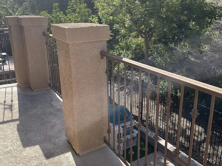 1056 Breakaway Dr — Photo 11