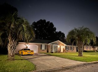 8356 Glenford Rd, North Charleston, SC 29406