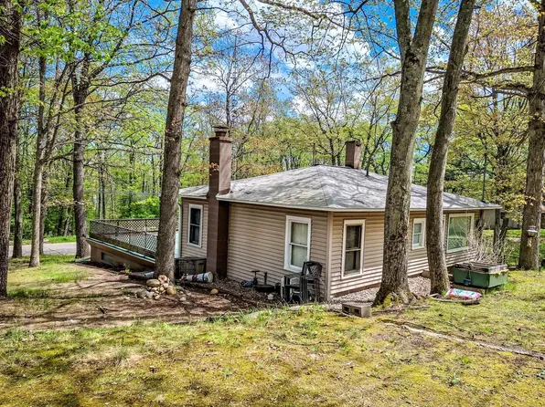200 Westwood Ct, Roscommon, MI 48653