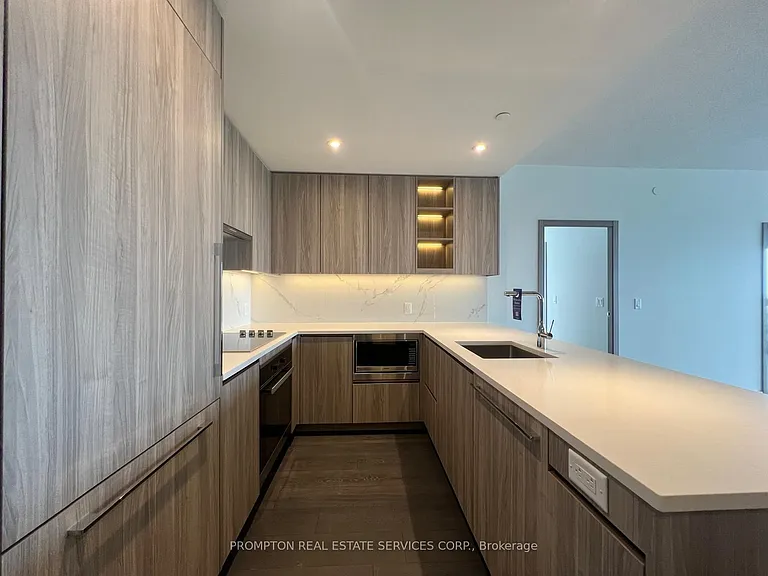 27 McMahon Dr #2302 — Photo 5
