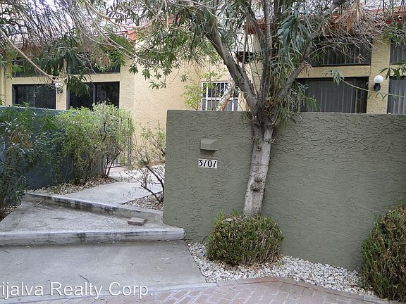 2nd image of 3101 E Corte De La Raqueta