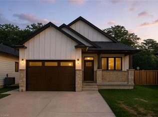 9 Macneil Ct, Bayham, ON N0J 1T0