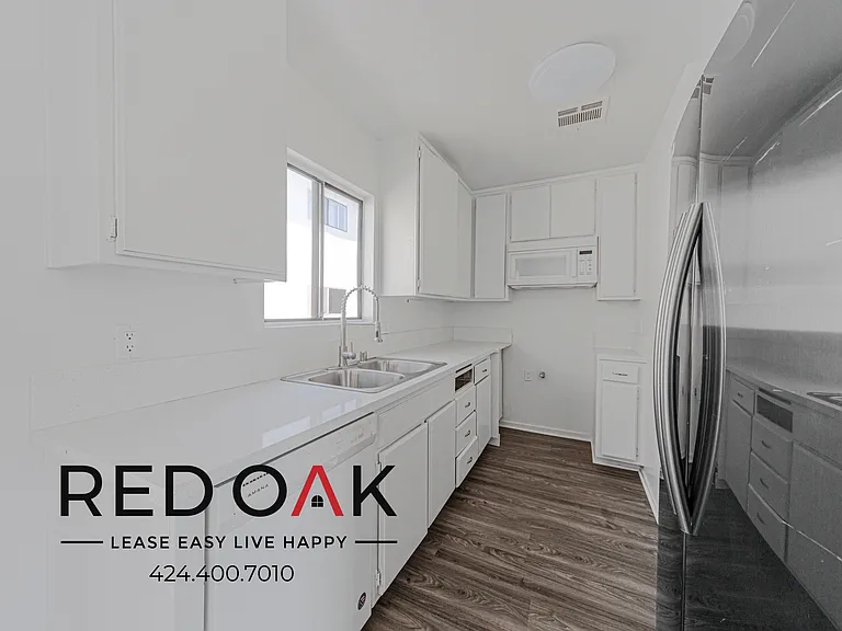 7340 Haskell Ave #104 — Photo 5