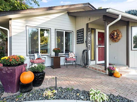 4th image of this home