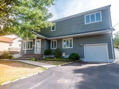41 Ferris Rd, Edison, NJ, 08817