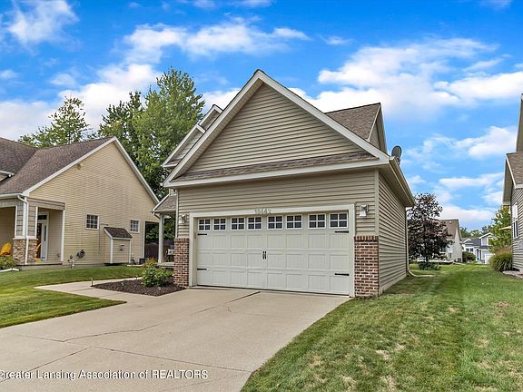 4th image of 16442 E Picardie Way