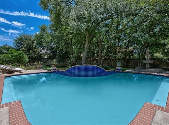 4th image of 1203 Kirkcaldy Ct