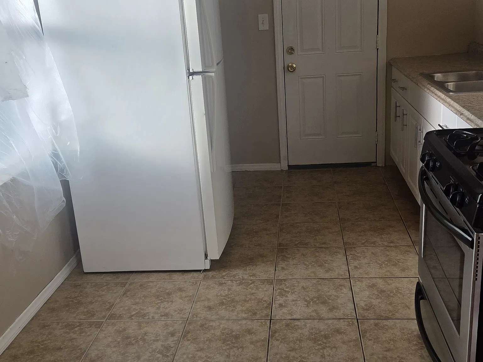 2 bed, 630 sqft, $1,700 — Photo 4