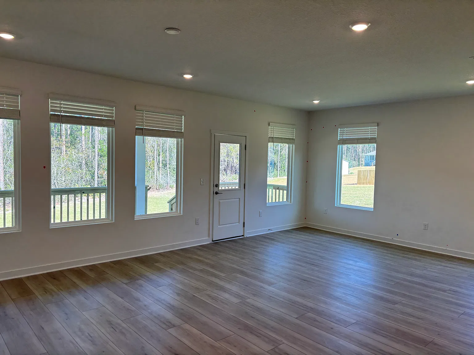 3 bed, 1891 sqft, $2,550 — Photo 3