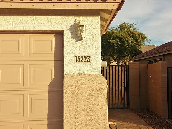 3rd image of 15223 W RIVIERA Drive NW