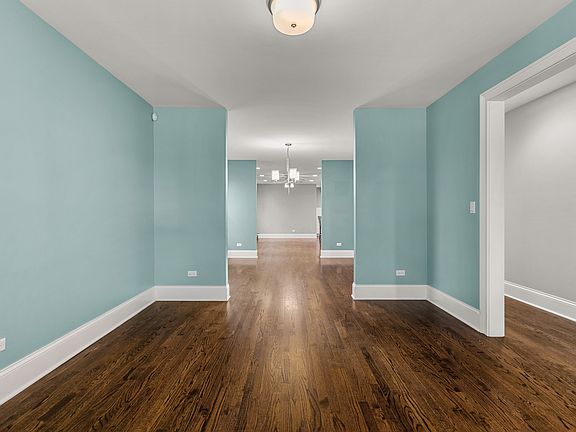 3rd image of 709 S Lombard Ave