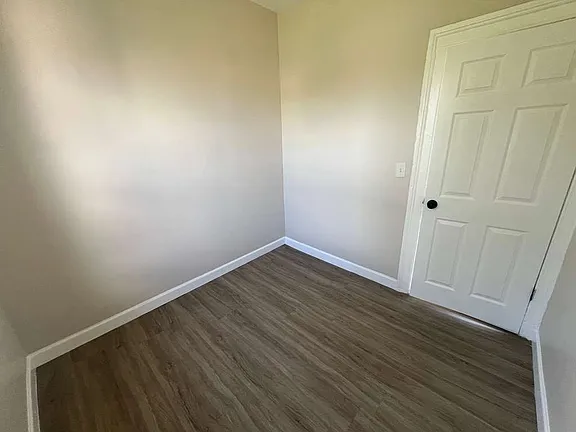 97 Cedar St #97-2B — photo 3 of 6