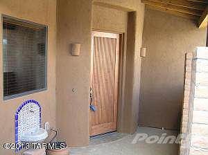 11618 N Moon Ranch courtyard entrance