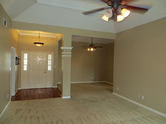 4th image of 3660 Augusta Dr