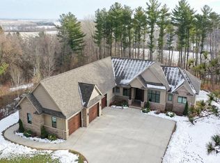 W3075 Mathison Rd, Freedom, WI 54913