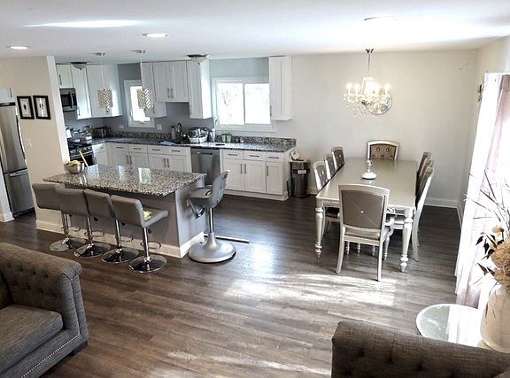 2nd image of 195 Vantroba Dr