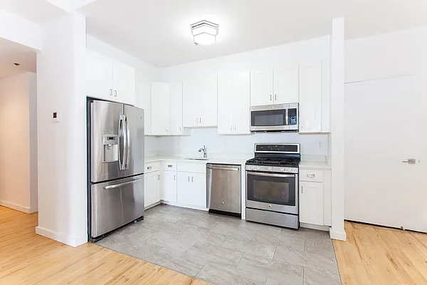 Rented by Platinum Properties | media 33