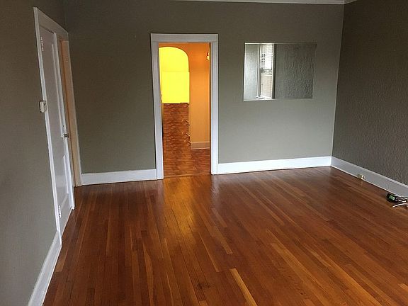 4th image of 625-627 Metropolitan Ave
