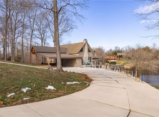 403 Cascade Ct, High Point, NC 27265