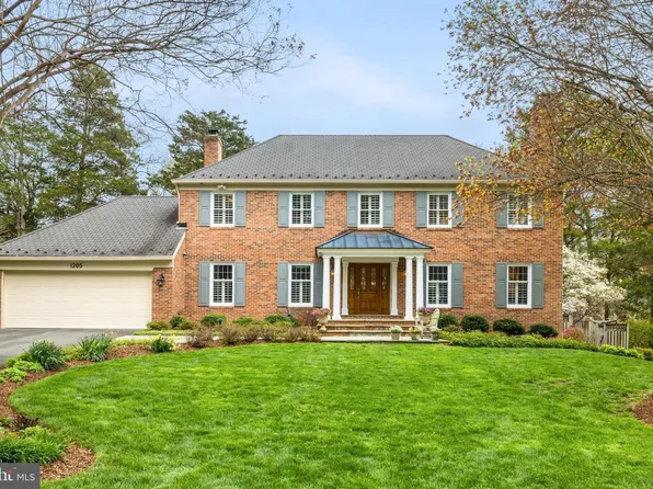 1205 Suffield Dr, Mc Lean, VA 22101