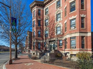 400 Seward Sq SE APT 1, Washington, DC