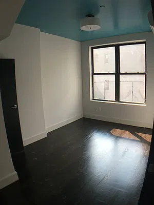 Rented by P Management | media 18
