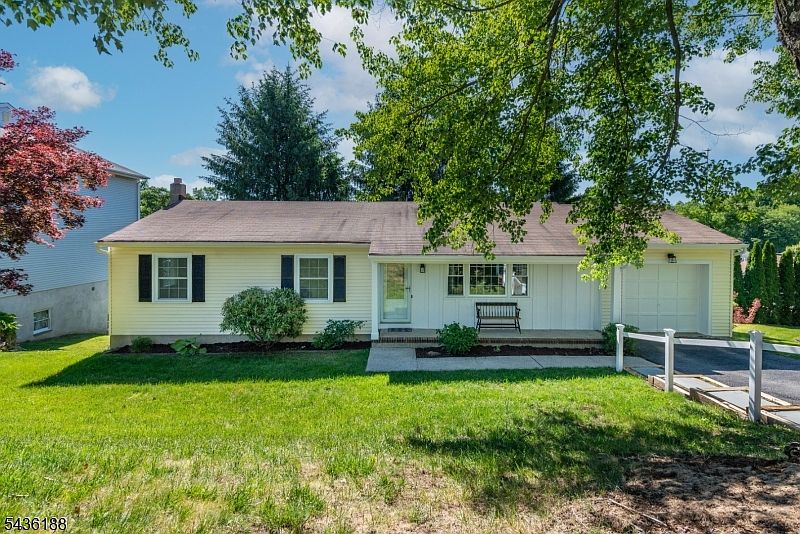 1st image of 114 Mountain Rd