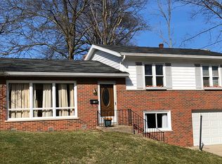 1262 E Henry Clay Ave, Fort Wright, KY 41011