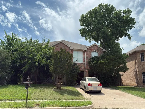 7404 Chaucer Dr, Denton, TX 76210