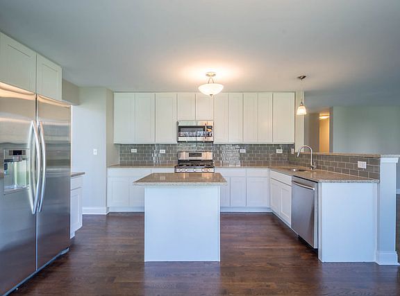 5th image of 9023 Westminster Dr