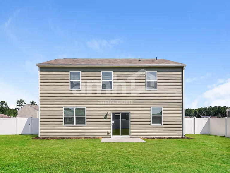 203 Bushwood Dr — Photo 15